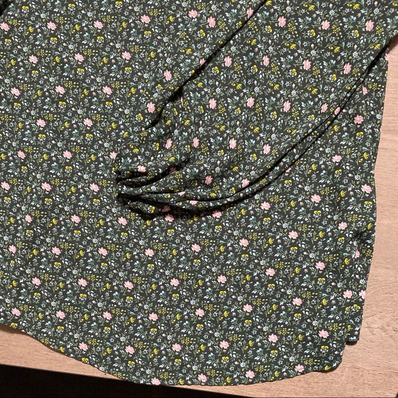 LOFT Ditsy Bloom Draped Sleeve Top - Picture 9 of 14